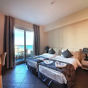 4* Отель Maxima Paradise