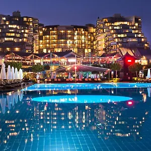 https://limak-lara-de-luxe-hotel-resort.allantalyahotels.org